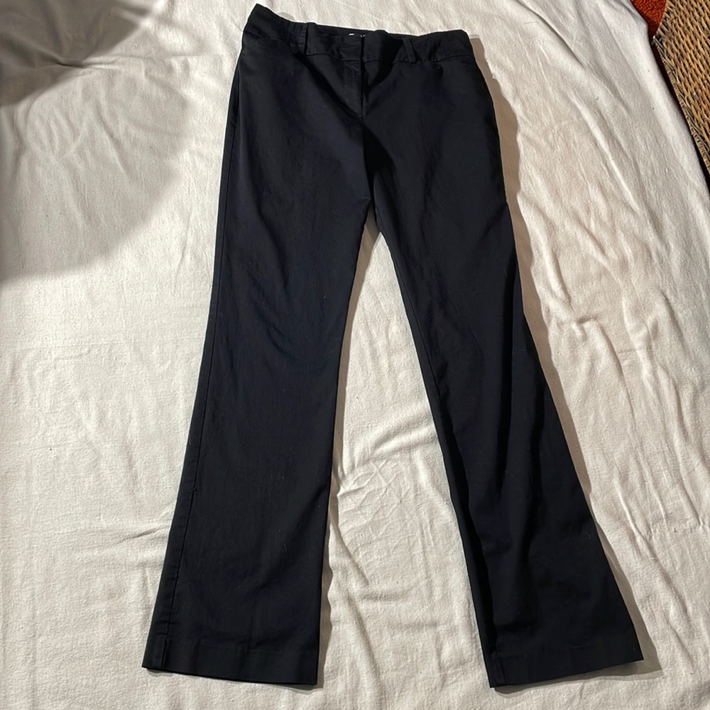 The 7th Avenue design studio black low rise pants size 10 tall, 2 front pockets